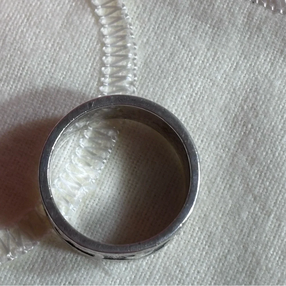 James Avery Song Of Solomon Band Ring Sterling Silver Size 8 - Picture 5 of 5